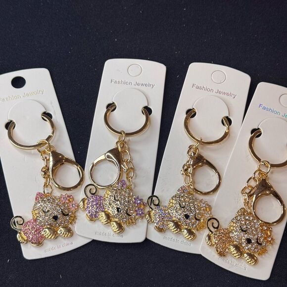 Mint BAG CHARM Sparkly Sleeping Kitty Cat  Keychain/Purse Charm Champagne - Picture 4 of 15